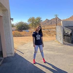 Meet your Posher, Sánchez